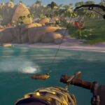 A player catching a fish in Sea of thieves.