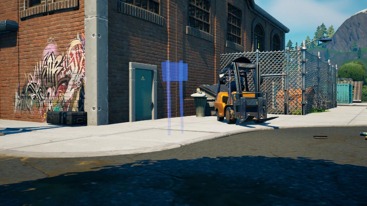 A warning sign spot in Fortnite C2S7W14