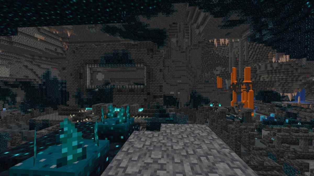 A large Ancient City in a Dripstone Cave with lava.