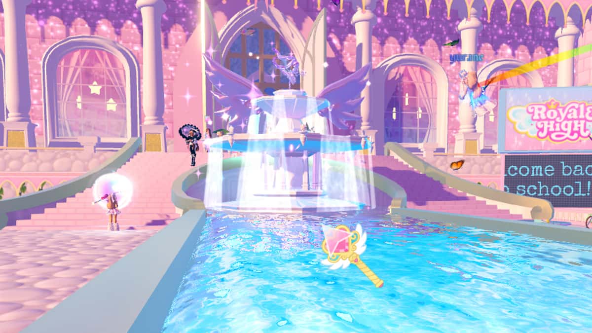 An image of the Wishing Fountain in Royale High