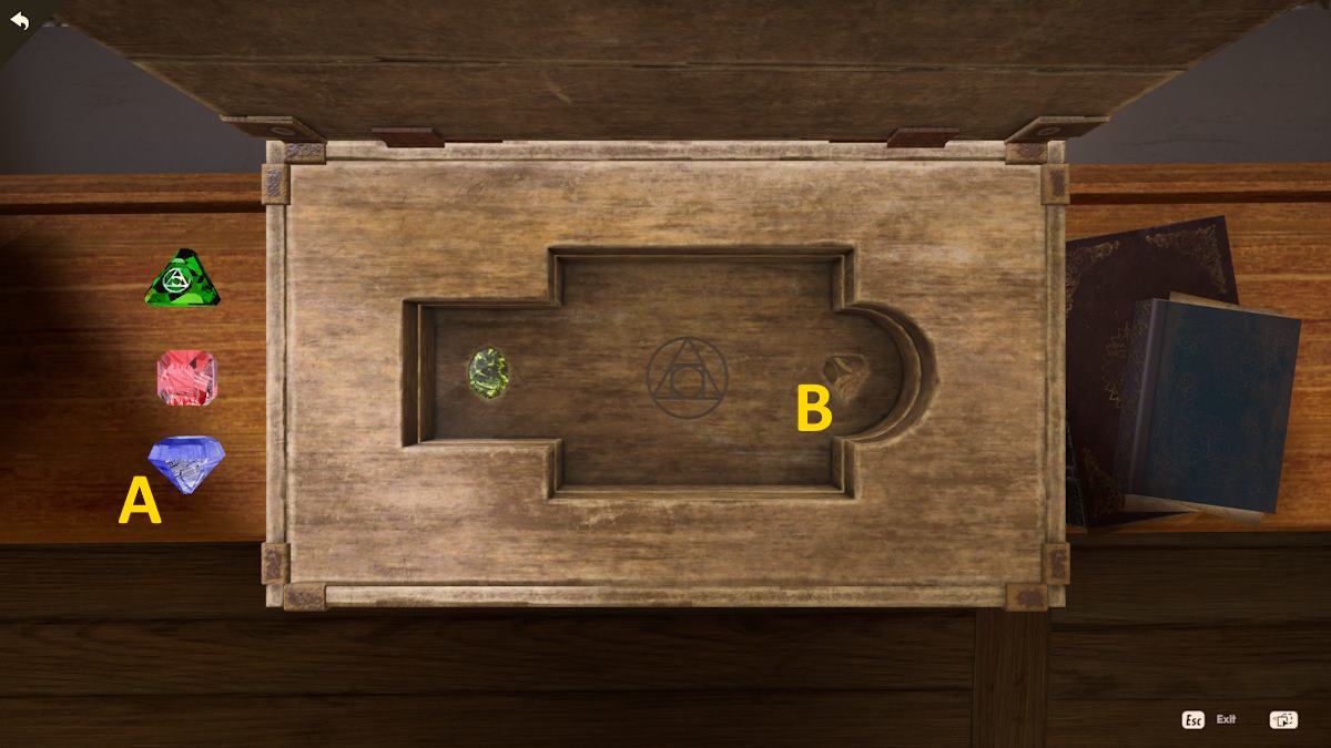 Placing the first gem in the case in Nancy Drew: Mystery of the Seven Keys