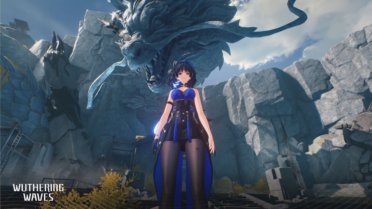 One of the first two playable characters in Wuthering Waves standing in front of a dragon statue.