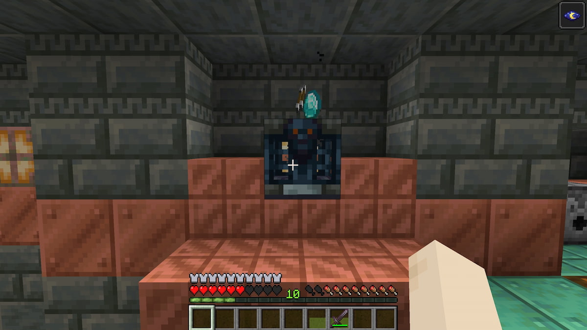 Opening Trial Chambers vault in Minecraft