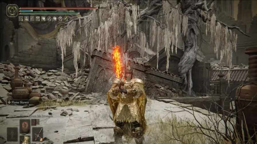 The player character wielding the Flame Knight’s Greatsword in Elden Ring Shadow of the Erdtree