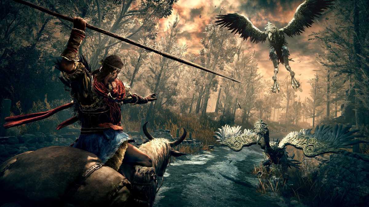 The Tarnished on horseback trying to kill a large crow in Elden Ring Shadow of the Erdtree DLC