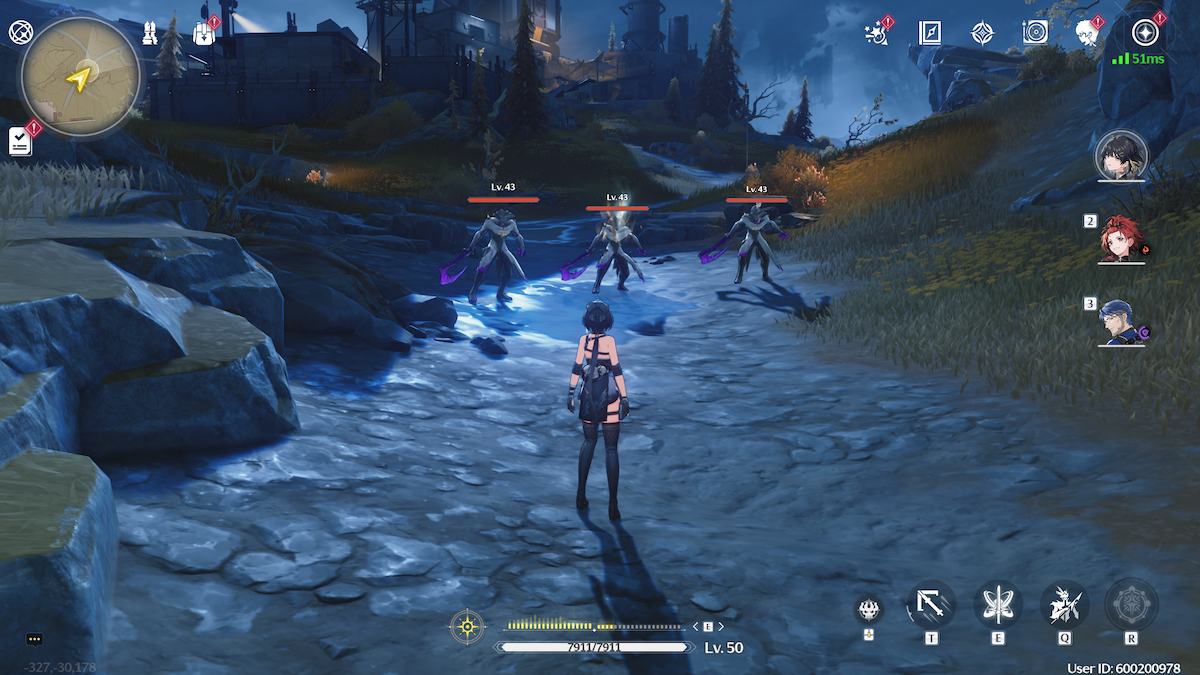 Three Tacet Discords in Wuthering Waves, one with the Echo Drop Aura.