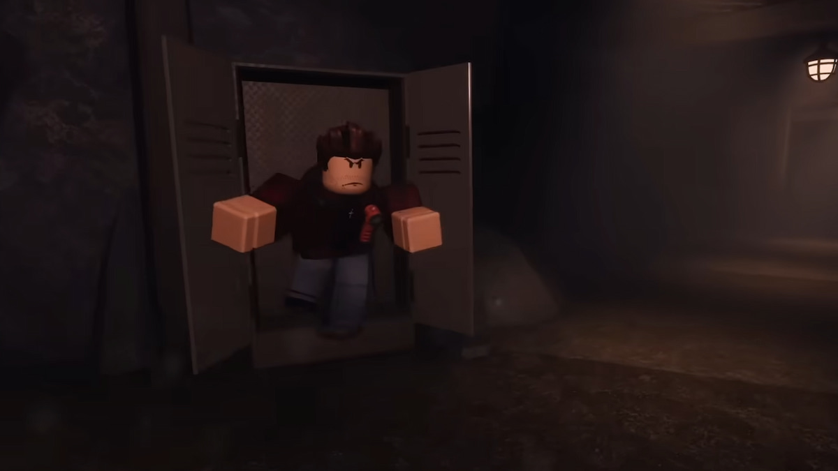 A player hiding in a cupboard in Doors