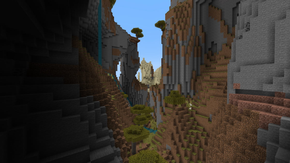 A Minecraft player spawning inside of a Windswept Savanna facing a Desert