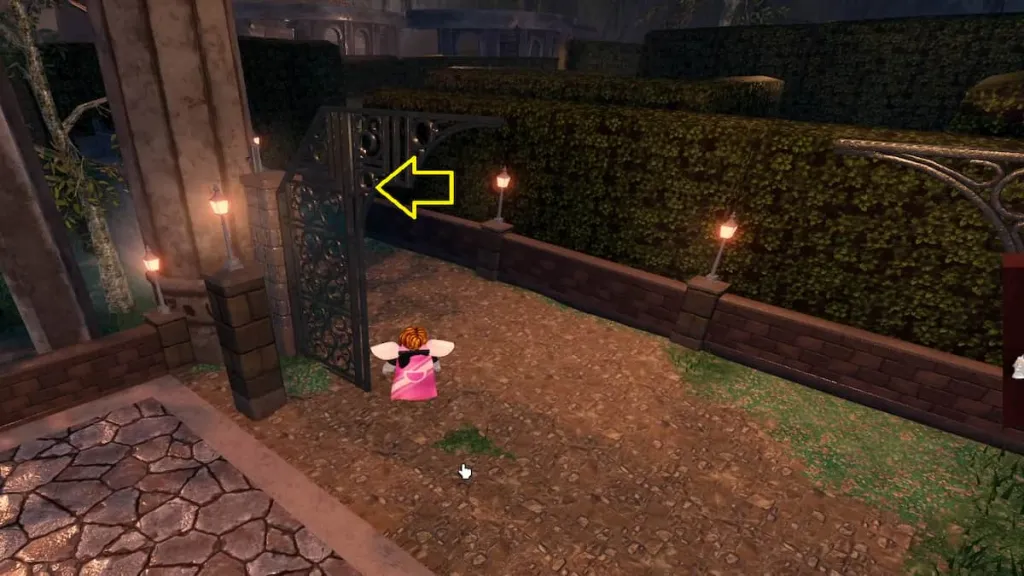 A player inside the Maze Garden