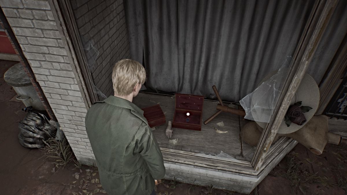 Blue Gem in Silent Hill 2 Remake