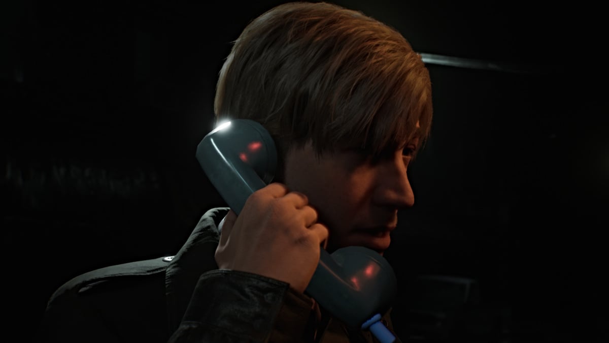 James answers phone in Silent Hill 2 Remake