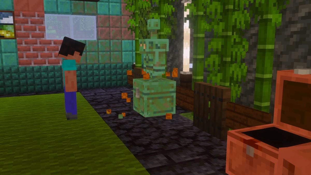 Oxidized green copper golem in minecraft