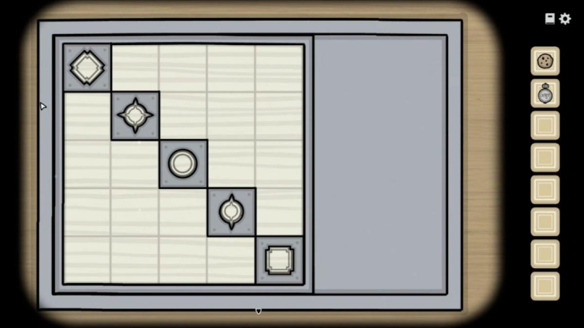 Solving tile puzzle
