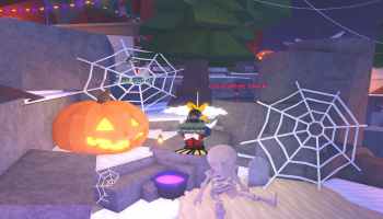 A player holding a FischFright 3 Fish