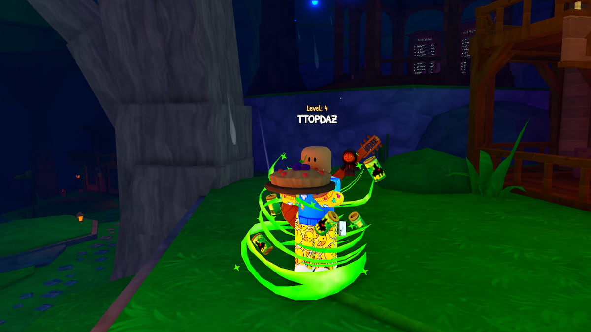 A player holding a Tart in Scrooms